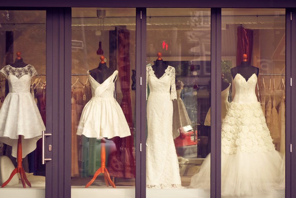 4 styles of wedding dresses