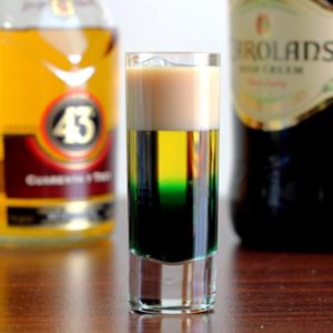 St. Patrick's Day Cocktails Irish Flag Shooter - photocredit: mixthatdrink.com